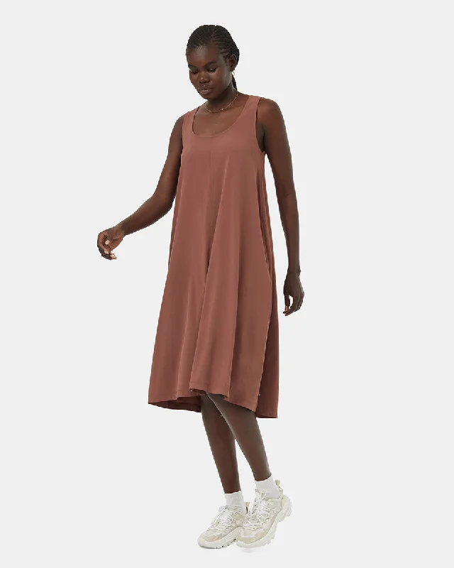 inMotion Sleeveless Midi Dress Comfortable Sleeveless Midi Dress