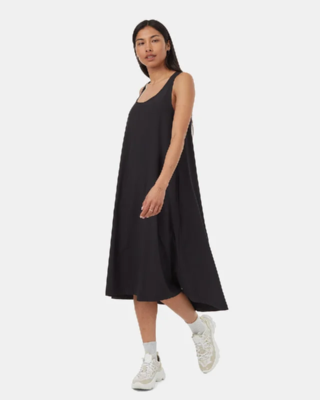 inMotion Sleeveless Midi Dress Comfortable Stretch Midi Dress