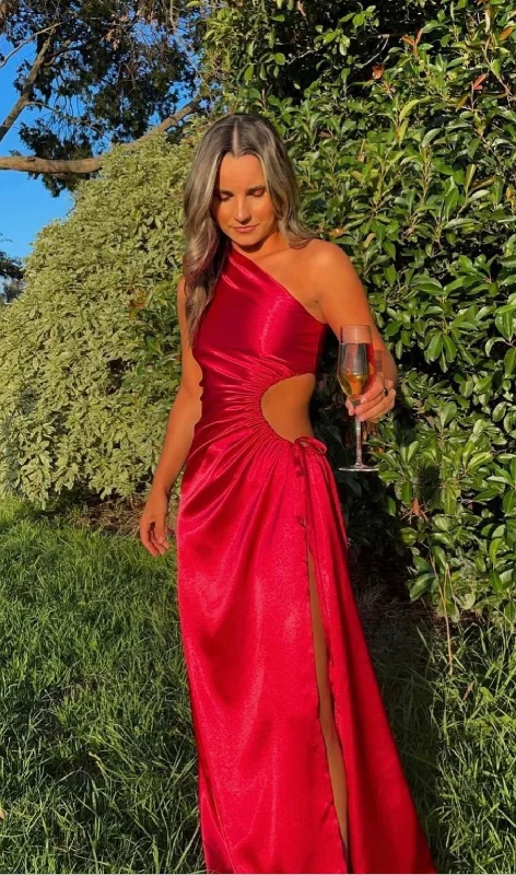 NOUR SCARLETT RED MAXI DRESS Elegant Maxi Dress with Slit