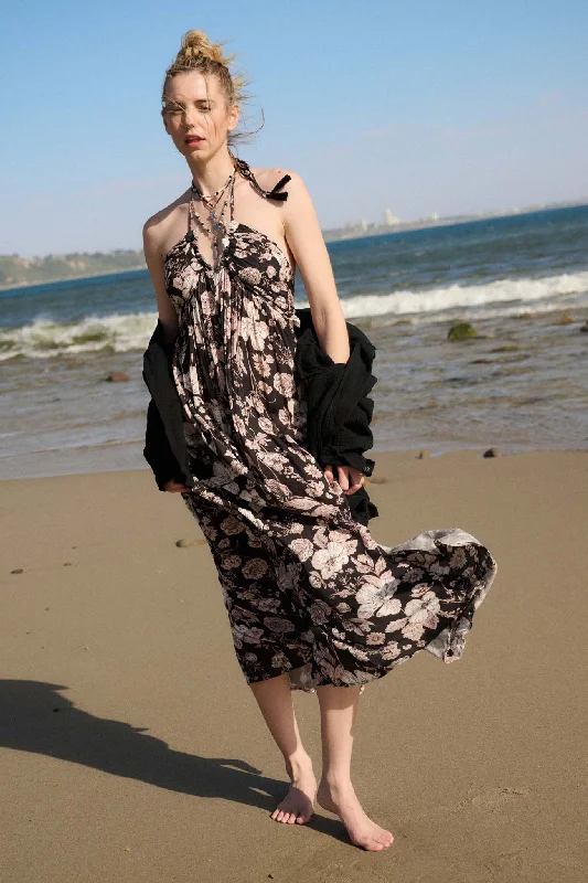 Elegant Blossoms Floral Crepe Halter Maxi Dress Comfortable Long-Sleeve Maxi Dress