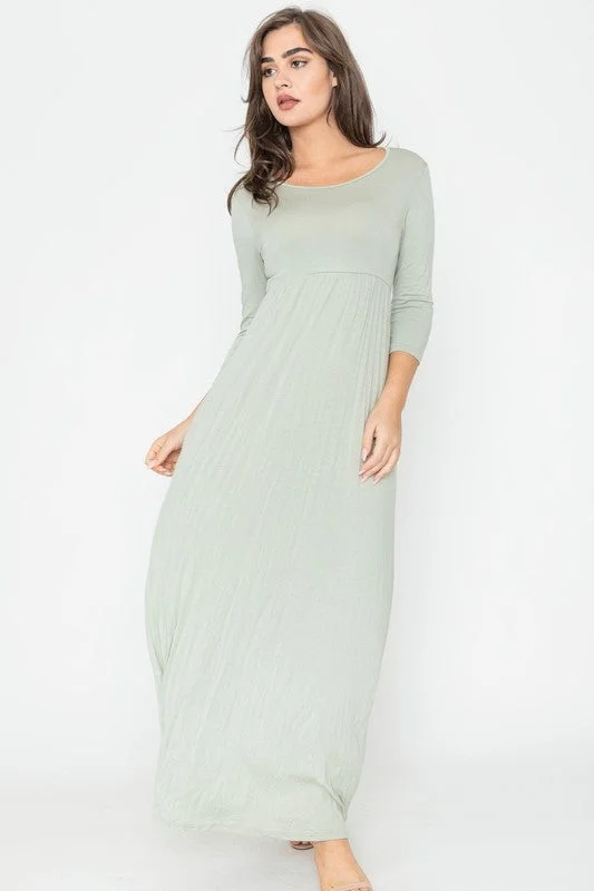 Plus Solid 3/4 Sleeve Maxi Dress Fashionable Halter Neck Maxi Dress