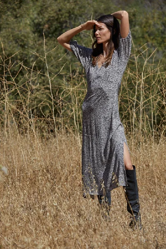 Casual V-Neck Maxi Dress: Charcoal Elegant Velvet Maxi Dress